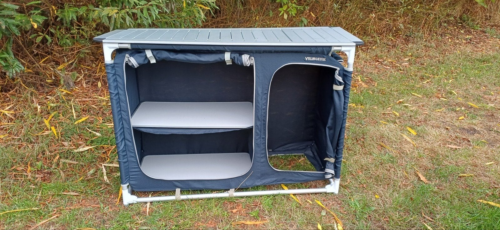Vrijbuiter campingkast met aluminium rolblad, Ophalen, Gebruikt