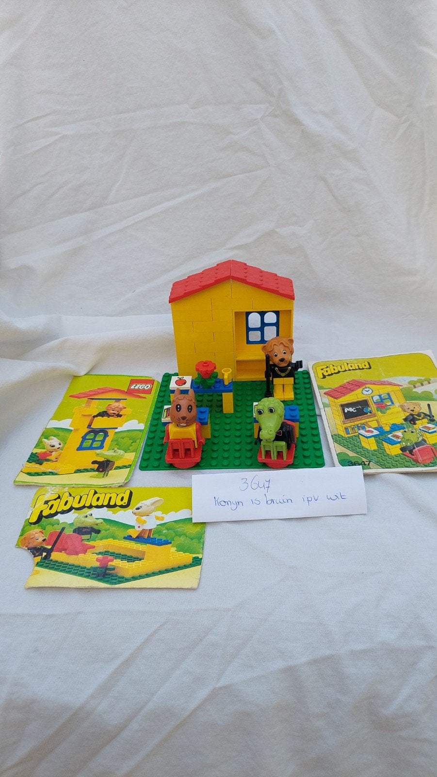LEGO Fabuland 3647 Schoolhuis met figuren en boekjes, Ophalen of Verzenden, Gebruikt, Overige merken