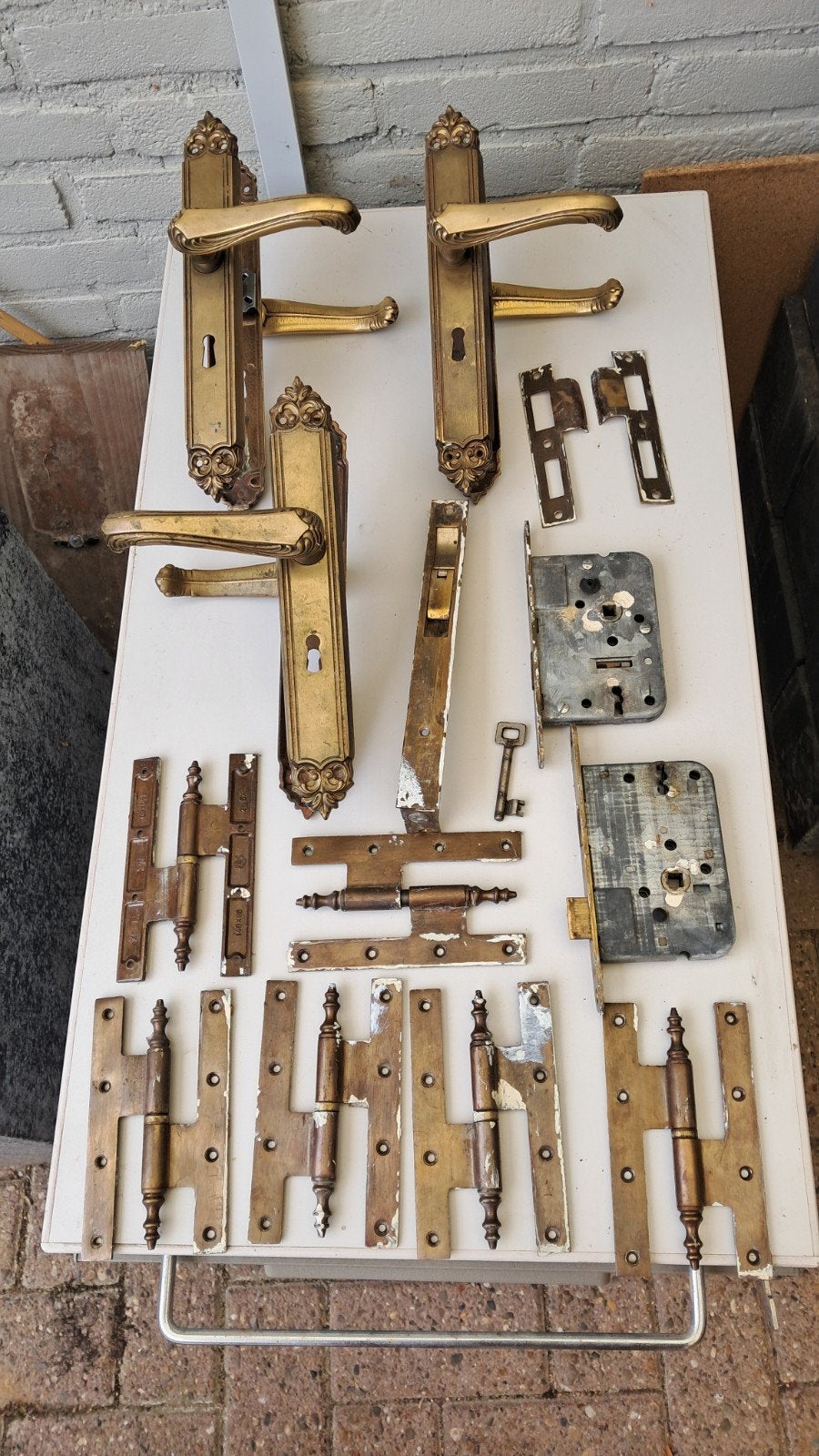 Set van messing klinken, scharnieren en sloten, Ophalen, Gebruikt, Koper of Messing, Klink of Kruk
