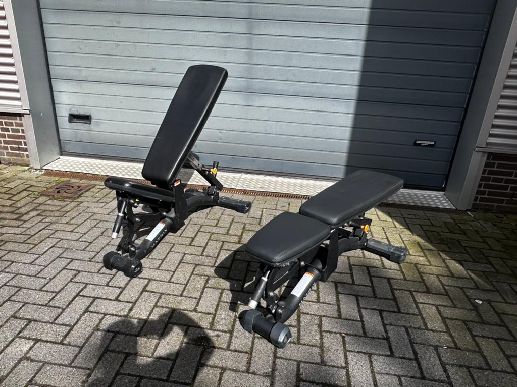 2 Matrix Adjustable Bench , 2 Verstelbare Fitness Bankjes, Sport en Fitness, Fitnessmaterialen, Zo goed als nieuw, Fitnessbank