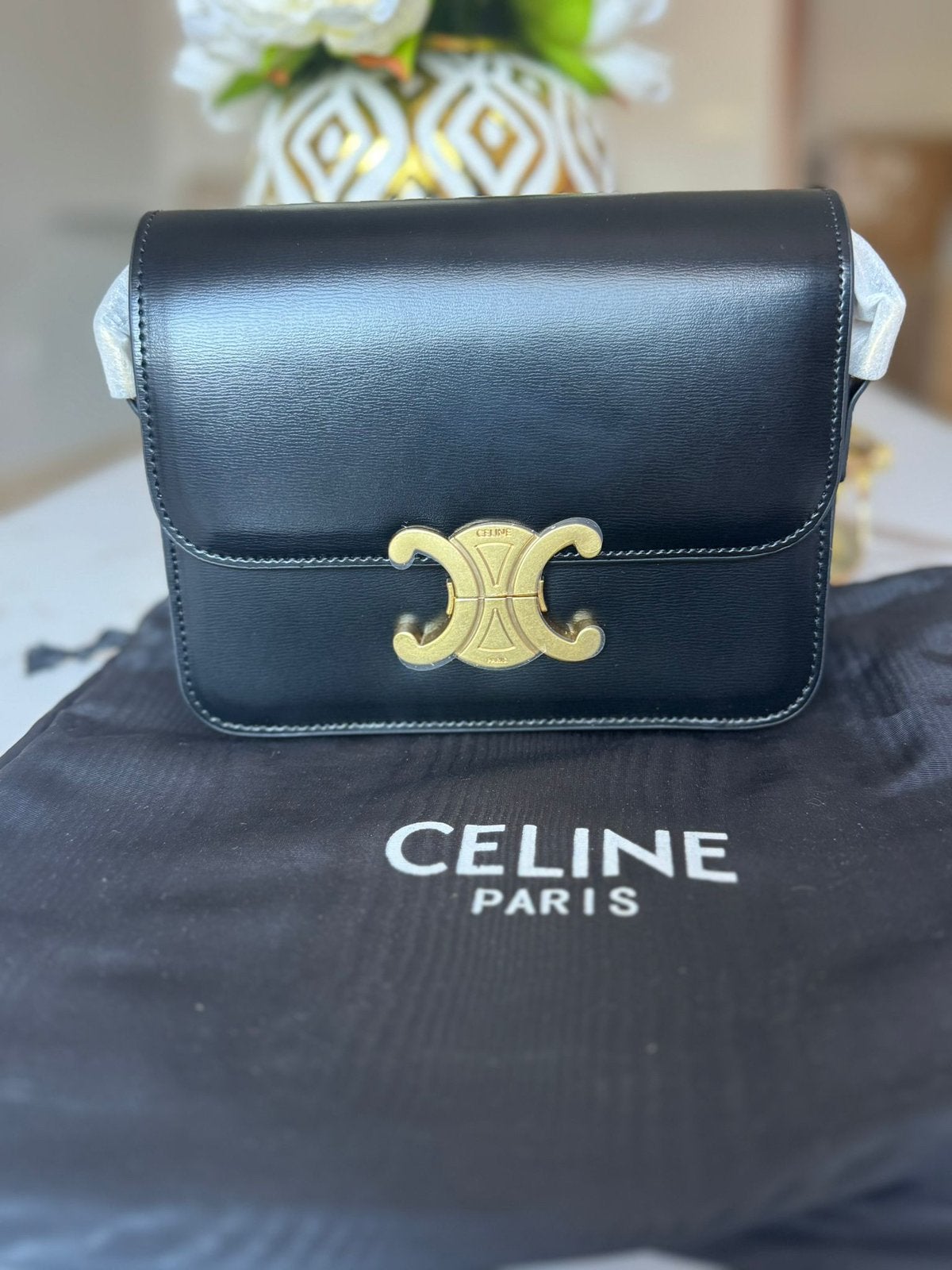 Celine Triomphe Schoudertas Zwart Leer, Ophalen of Verzenden, Nieuw, Zwart, Leer
