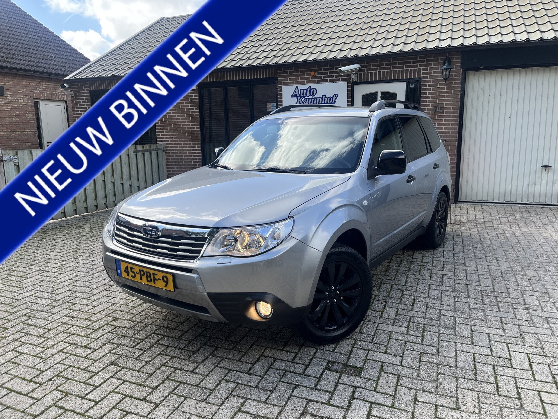 Subaru Forester 2.0 X Intro AWD Trekhaak Nieuwe A.P.K., Auto's, 1994 cc, Euro 5, Stof, Zwart