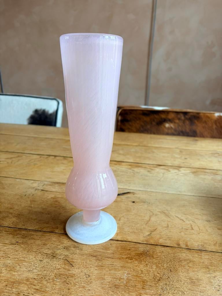 Murano opaline vaas glas, Ophalen of Verzenden, Zo goed als nieuw, Overige kleuren, Glas