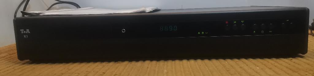 T+A CD / receiver, Overige merken, Ophalen of Verzenden, 60 tot 120 watt, Gebruikt