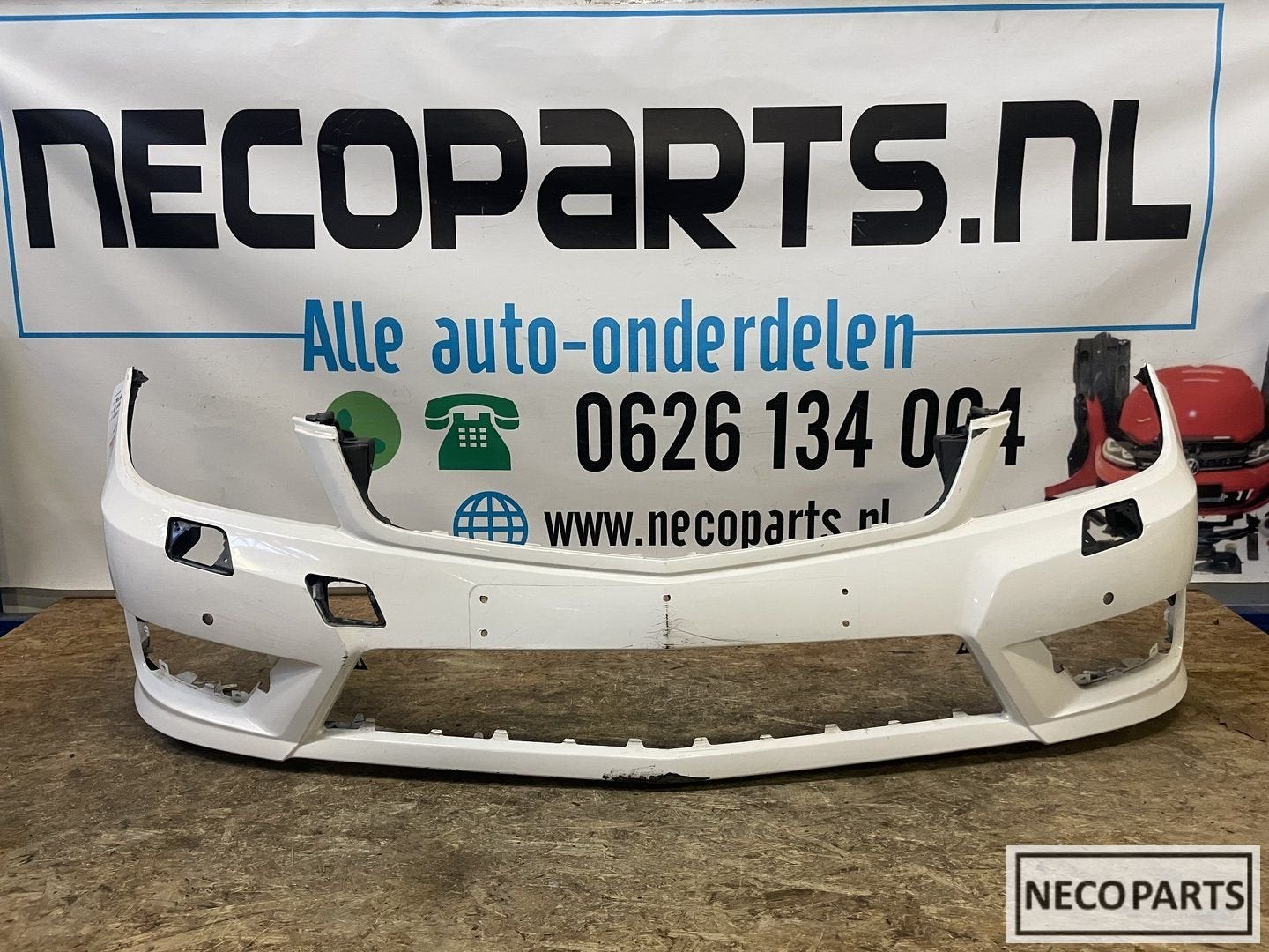 C KLASSE W204 FACELIFT AMG VOORBUMPER ALLES LEVERBAAR !!!, Gebruikt, -, Ophalen of Verzenden, Spatbord