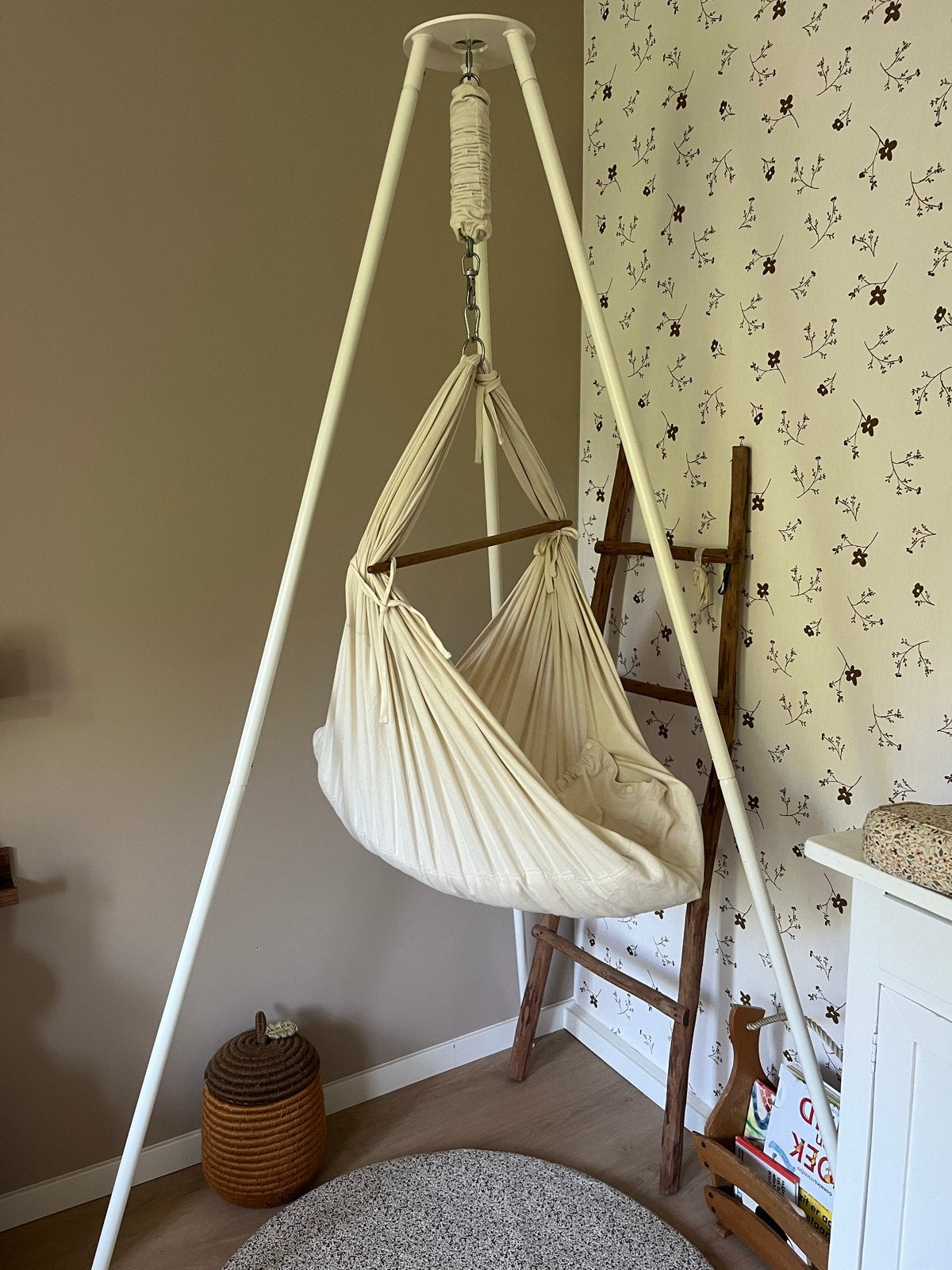 Moonboon Wieg met Natures Sway Baby Hangmat en standaard, Ophalen, Zo goed als nieuw, Wieg