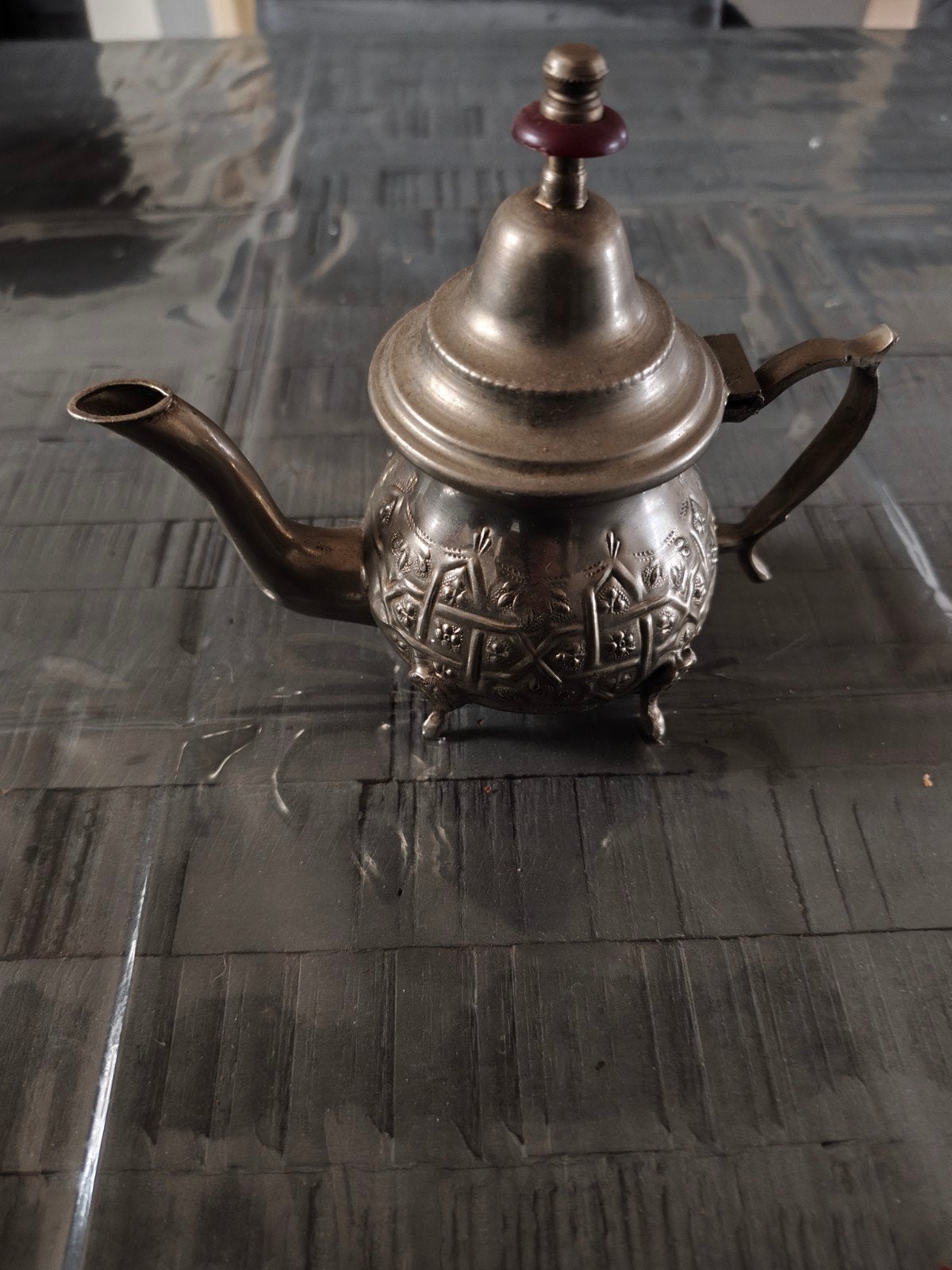traditionele Marokkaanse theepot (berrad), Ophalen