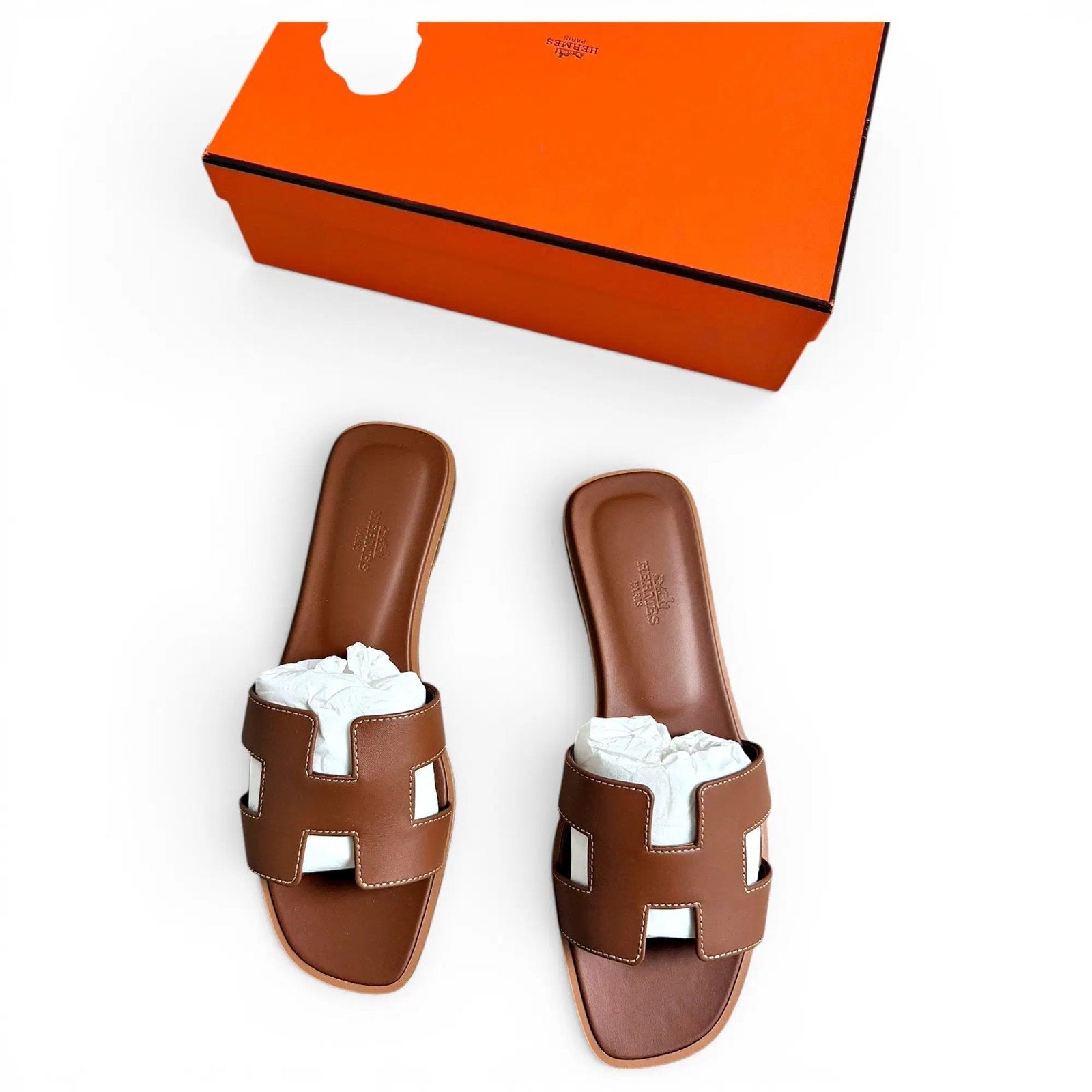 Hermès Oran Sandalen - Bruin maat 38/39/40, Slippers, Bruin, Nieuw, Ophalen of Verzenden