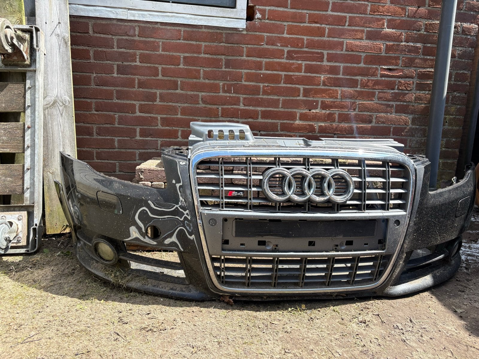 Audi A4 b7 s line / S4 B7 Voorbumper, Ophalen, Gebruikt, Voor, Audi