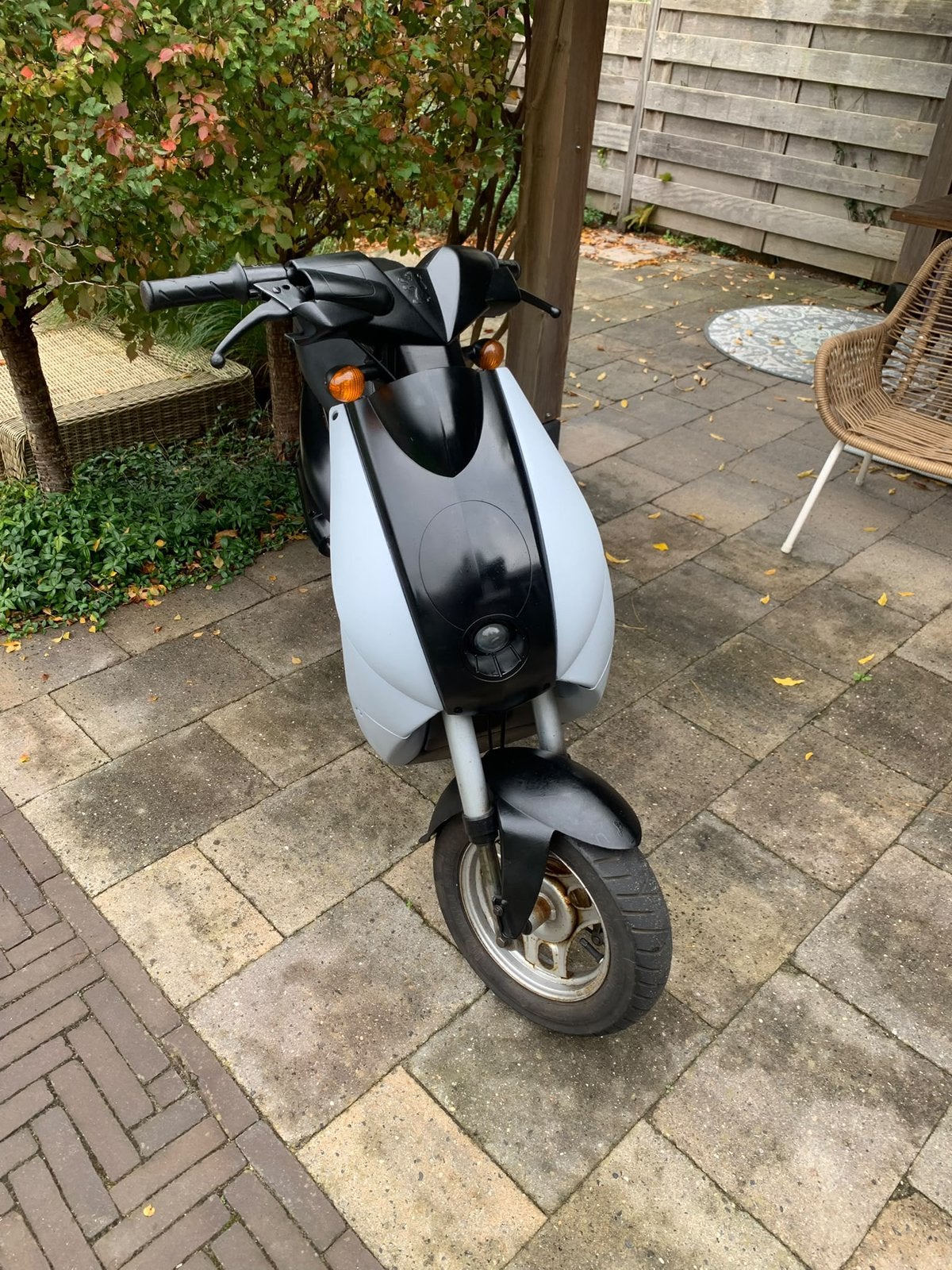 Peugeot ludix one 50cc 2 takt horizontaal, Fietsen en Brommers, Ophalen, Zo goed als nieuw, Tweetakt, Peugeot