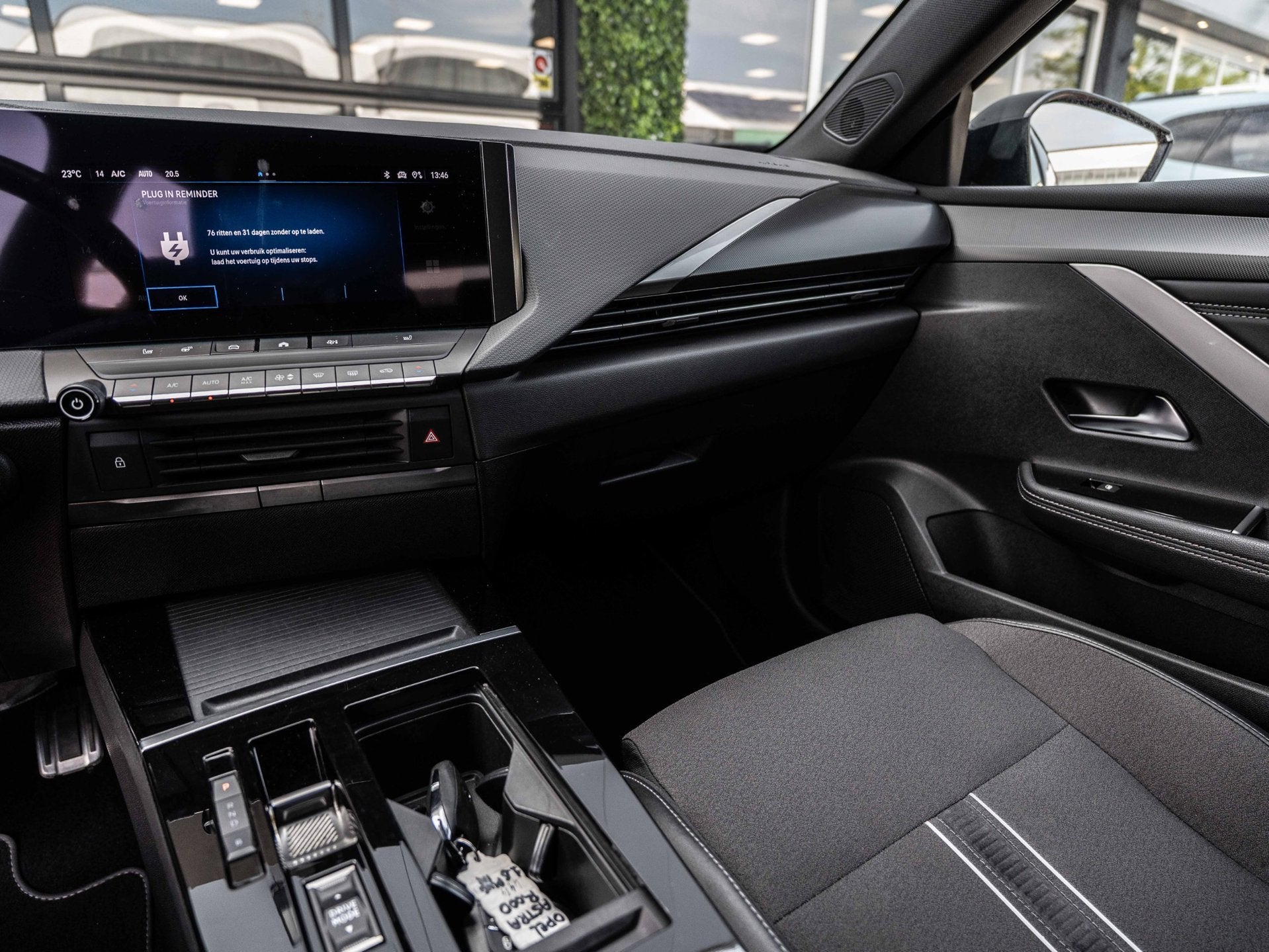 Opel ASTRA 1.6 Hybrid Business Edition | 360 Camera | ACC |, Stof, Gebruikt, 4 cilinders, Plug-in hybride
