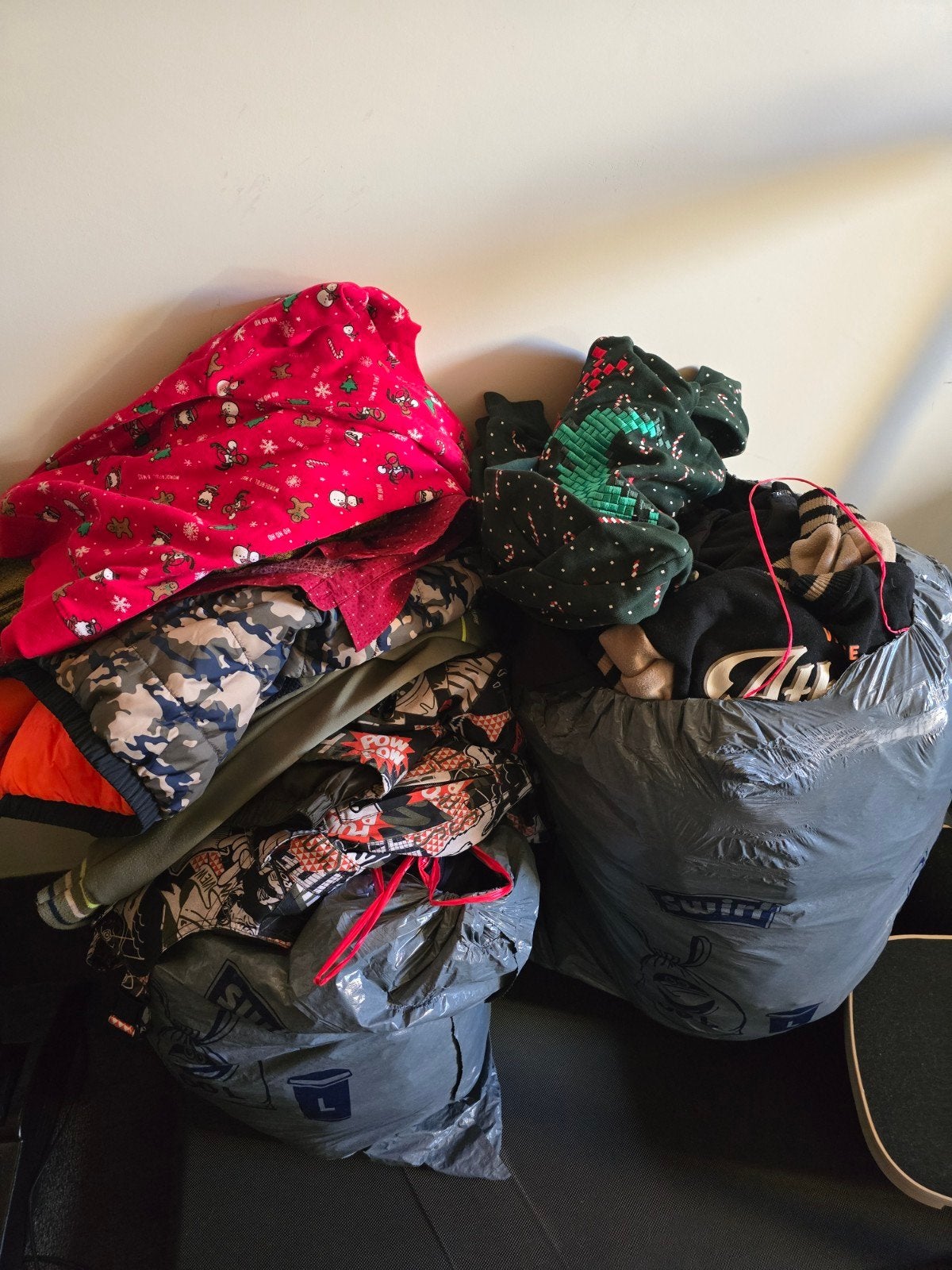 2 zakken jongens kleding maat 110-128 (zomer & winter), Ophalen, Gebruikt, Maat 116