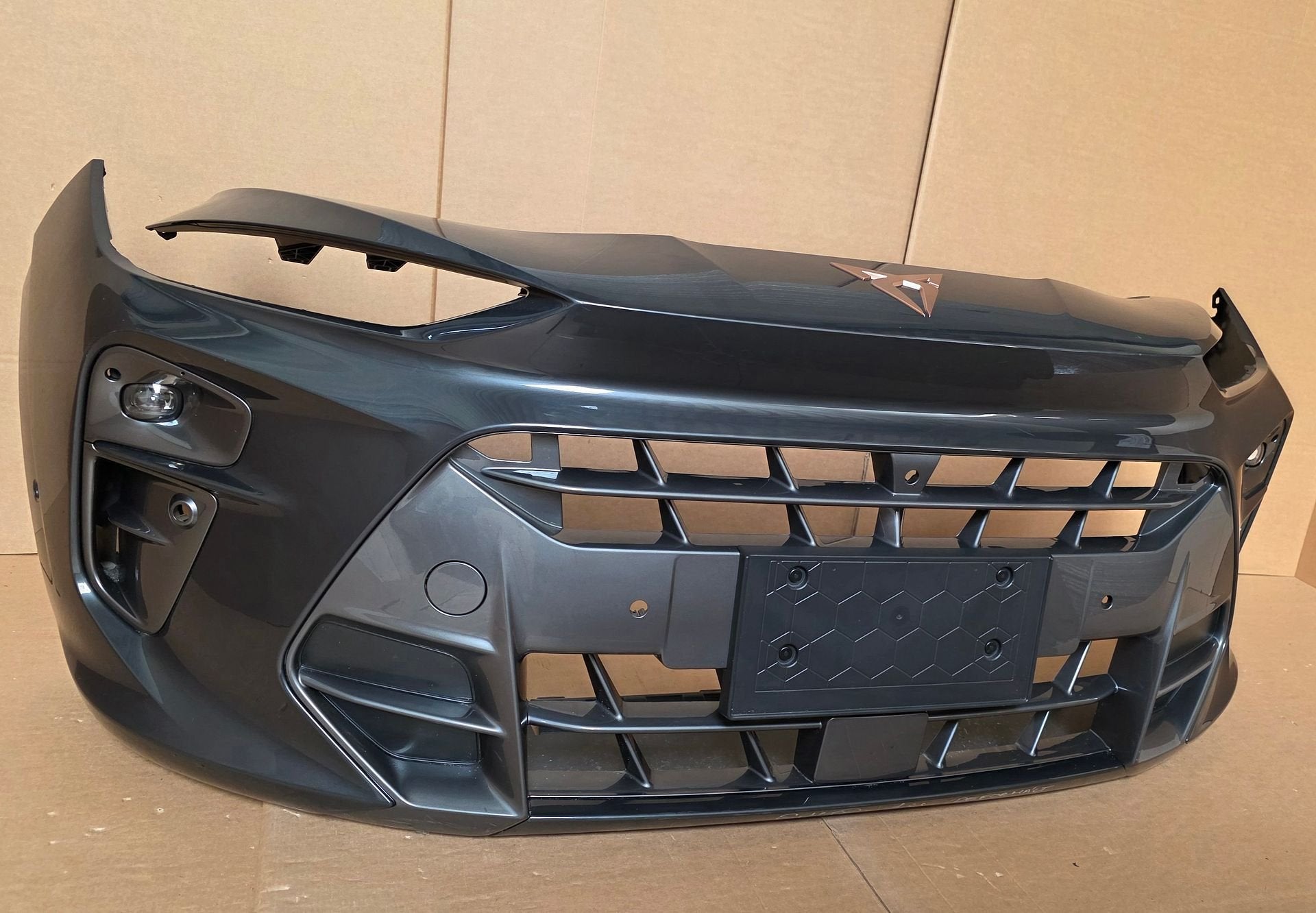 Seat Cupra Terramar 2024+ Voorbumper Bumper Origineel L Z7C, Gebruikt, -, Ophalen of Verzenden, Bumper
