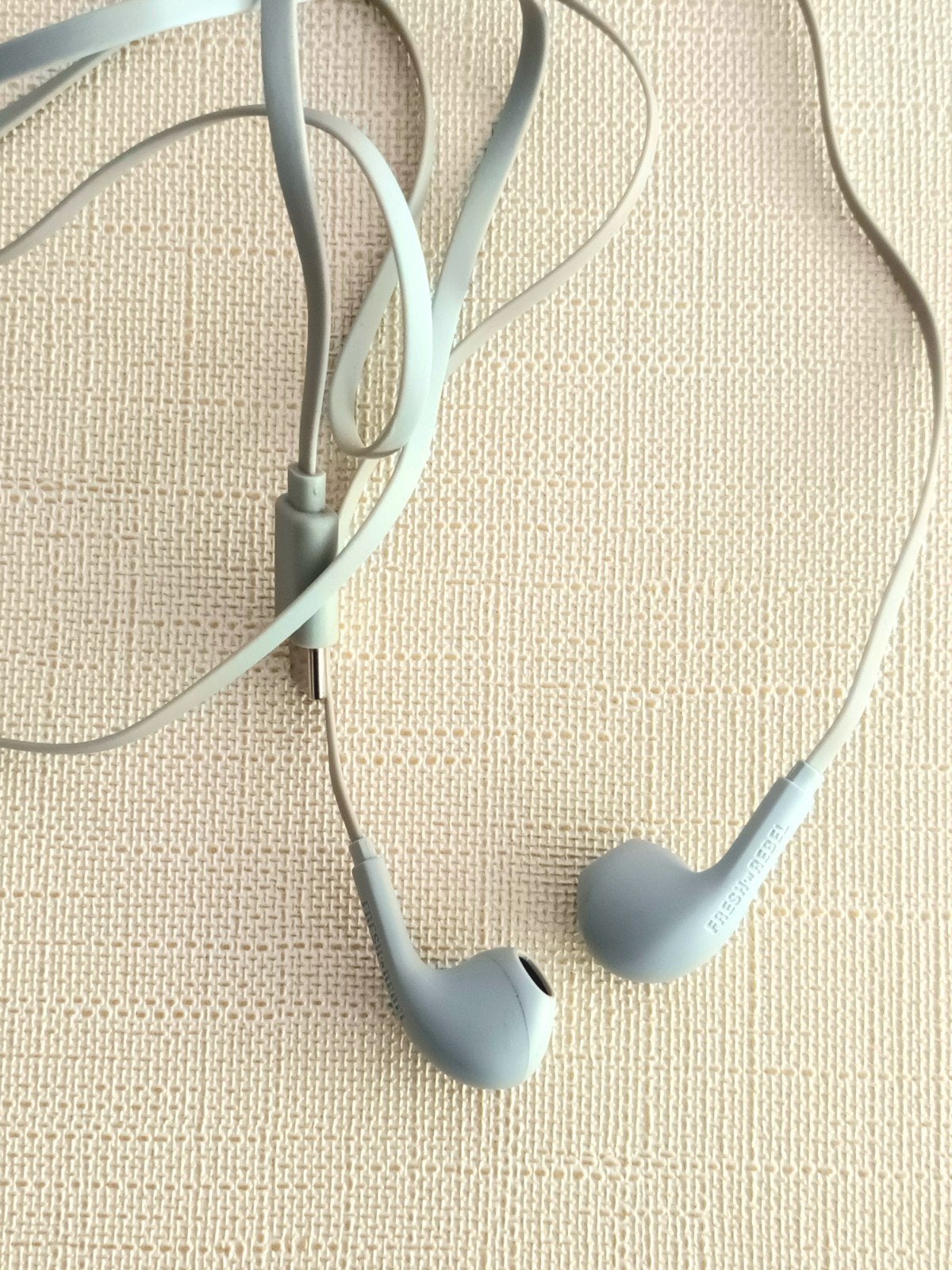 Nieuwe Fresh 'n Rebel In-ear oordopjes - Lichtblauw, Audio, Tv en Foto, Koptelefoons, Ophalen, Nieuw, Blauw, Microfoon