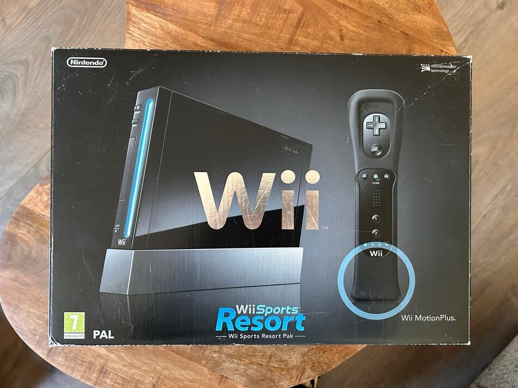 Nintendo Wii Sports Resort Pak met 3 spellen en handleidinge, Gebruikt, Eén computer, Ophalen of Verzenden, Sport