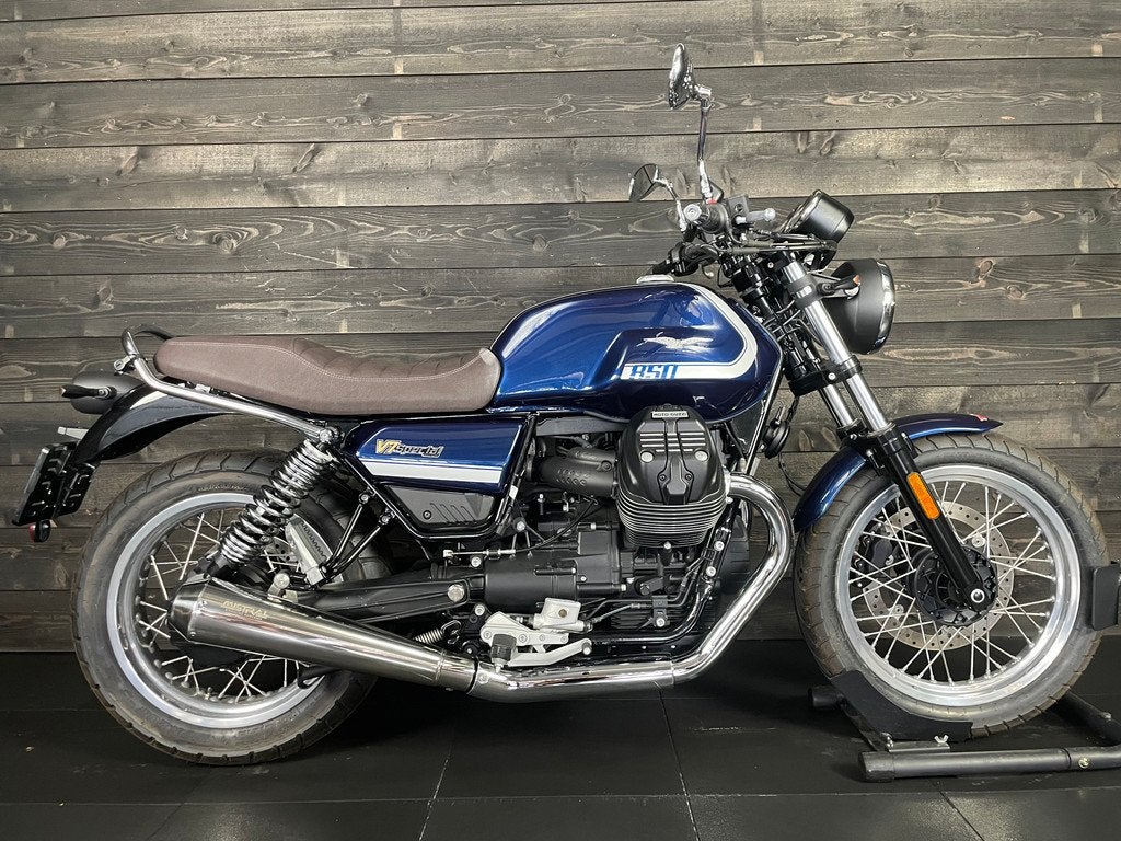 Moto Guzzi V7 IV 850 SPECIAL E5 (bj 2022), Bedrijf, Meer dan 35 kW, 850 cc, Naked bike