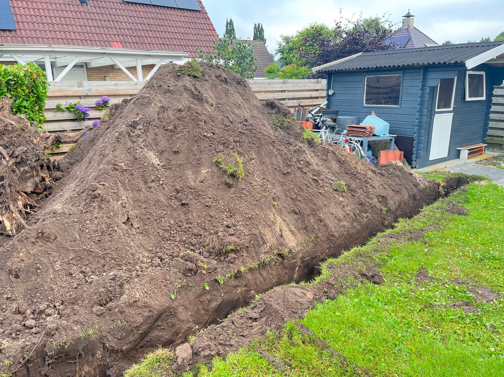 GRATIS schone zwarte grond, Ophalen, Tuinaarde