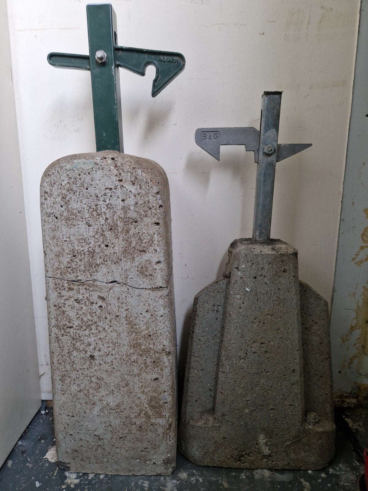 deurvanger met betonvoet  B&G Alura, Ophalen, Gebruikt, IJzer, Overige typen