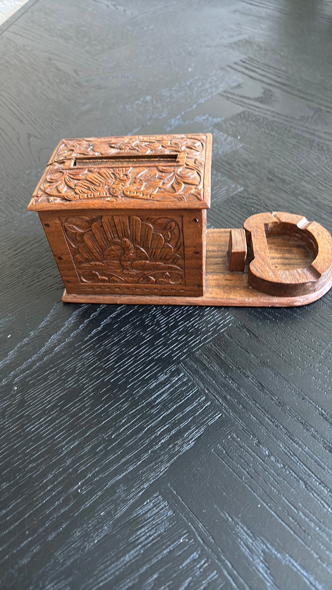 Sigarettendoos met asbakje. Handsnijwerk. Origineel., Ophalen