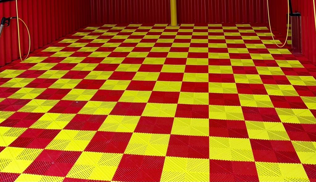 Partij originele Swissdeck RIBDECK PP klik-tegels Geel&Rood, Ophalen, Overige typen, Minder dan 50 cm, Zo goed als nieuw