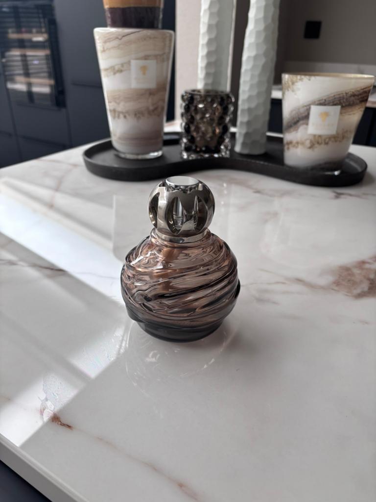 Bruine glazen Lampe Berger brander, Ophalen of Verzenden, Zo goed als nieuw, Bruin, Glas