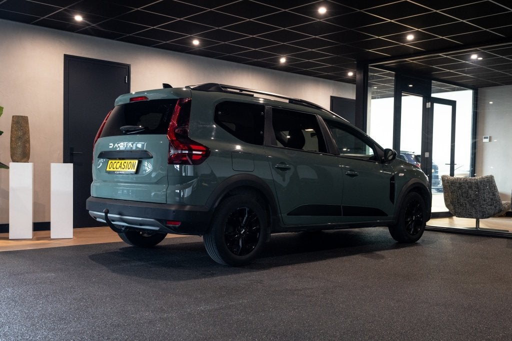 Dacia Jogger 1.0 TCe Extreme 7p. | Camera | Trekhaak | CarPl, Auto's, Stof, Gebruikt, Zwart, 7 stoelen
