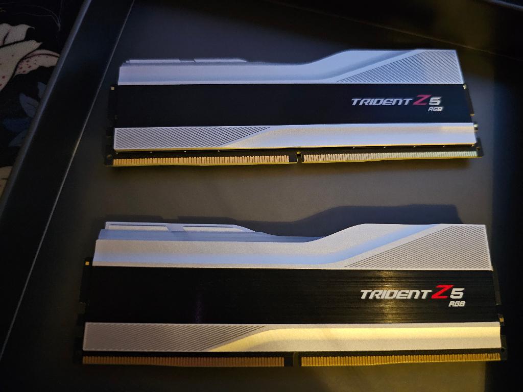 G.Skill Trident Z5 RGB 64GB DDR5 6000MHZ, Verzenden, Zo goed als nieuw, Desktop, DDR5