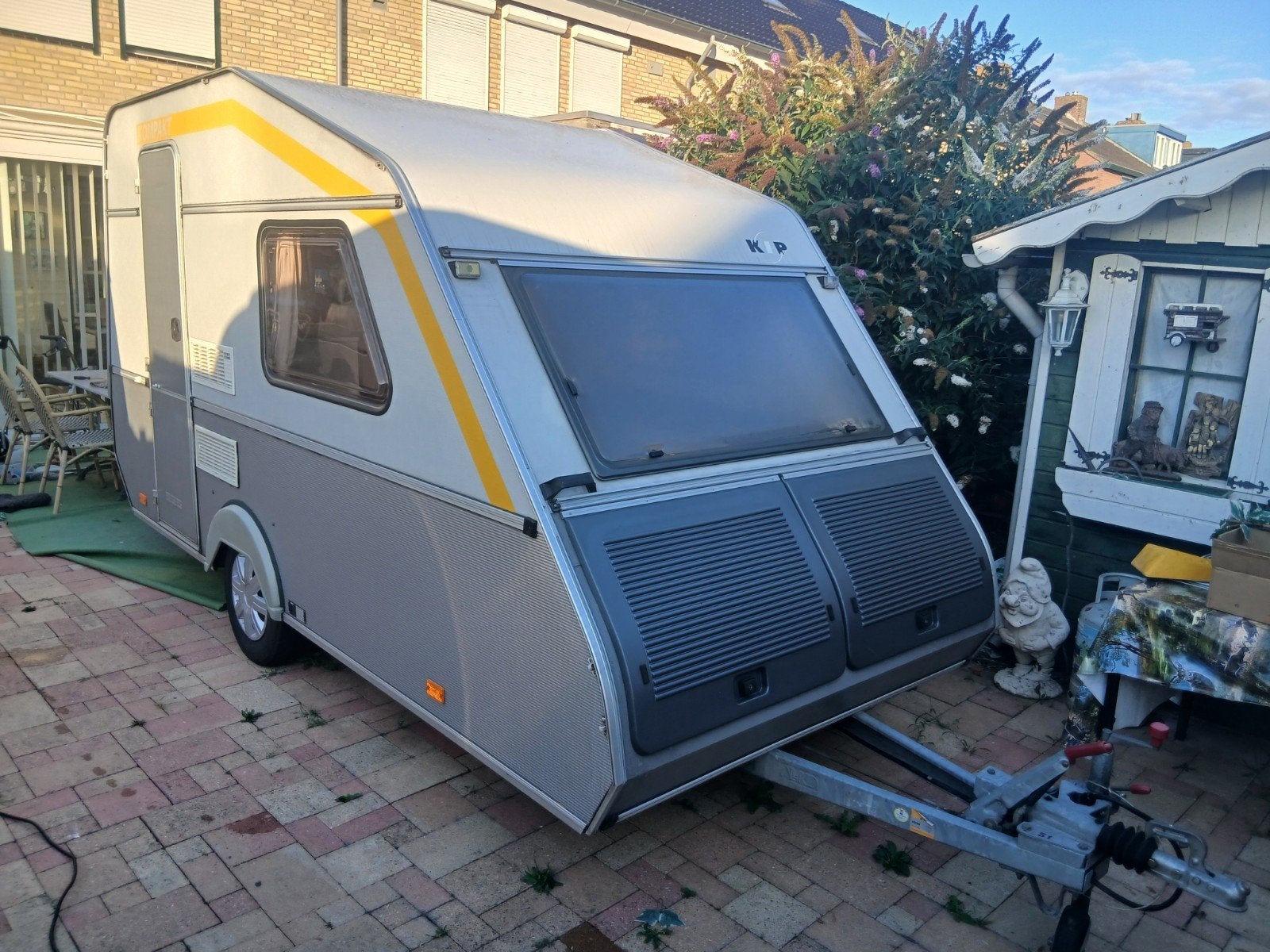 Kip Kompakt 37 EK - Compacte en complete caravan, Standaardzit, Kip, Tot en met 2, Particulier