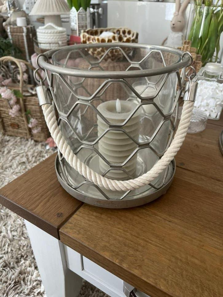 Te koop: windlicht/kandelaar Rivièra Maison metaal/glas, Ophalen of Verzenden, Nieuw, Metaal, Kandelaar