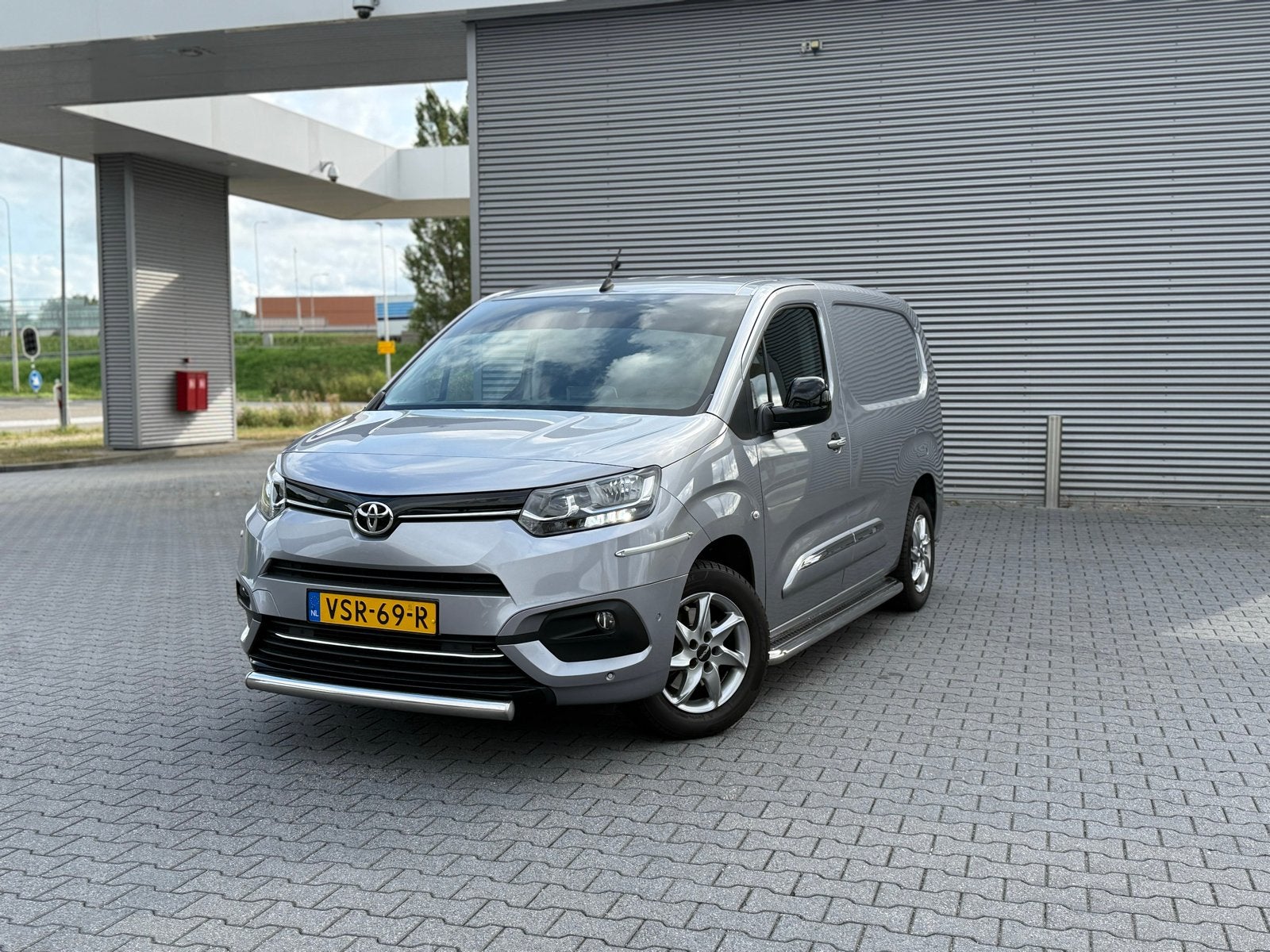 Toyota Proace City Long 1.5 D-4d Lux uitvoering, Auto's, Voorwielaandrijving, Stof, 4 cilinders, 19 km/l