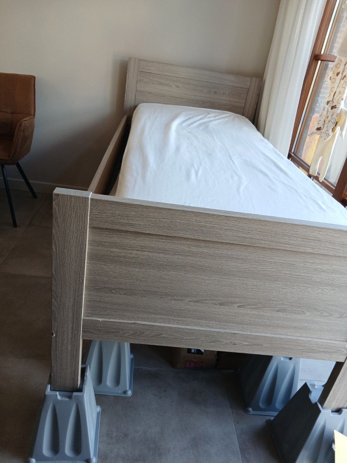 Bedkader 90x200 cm, nette staat, gratis af te halen, Ophalen, Gebruikt, 90 cm, 200 cm