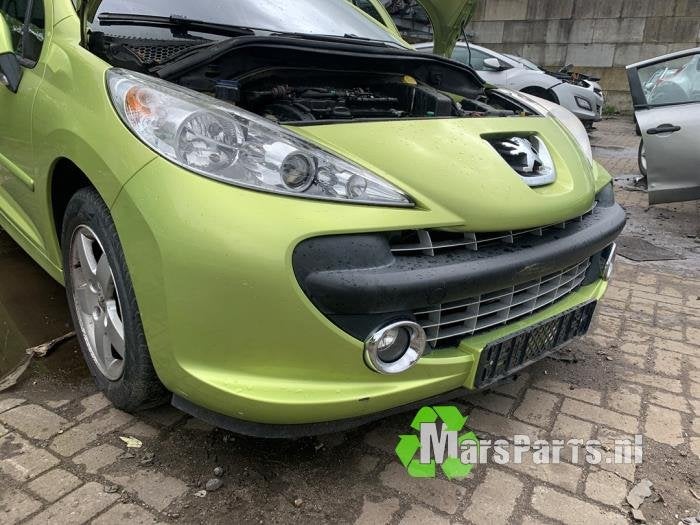 Voorbumper van een Peugeot 207 (KAR), Gebruikt, -, -, Ophalen of Verzenden