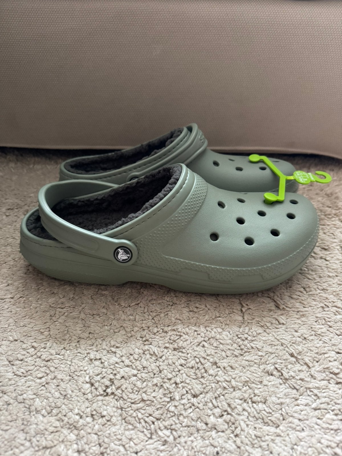 Dual comfort crocs green size 45 never worn, Kleding | Heren, Schoenen, Sandalen, Overige kleuren, Nieuw, Ophalen of Verzenden