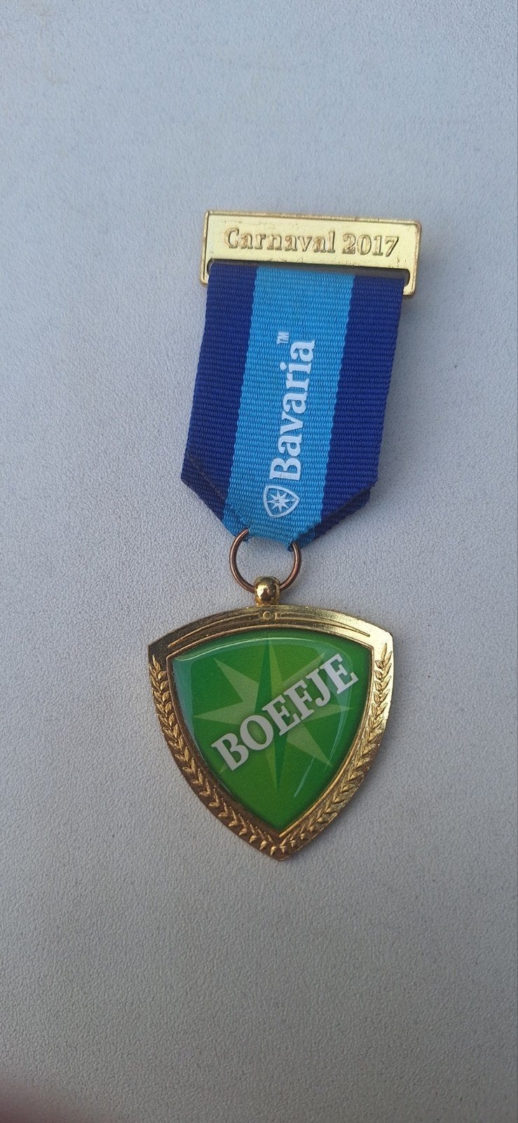 bavaria carnaval medaille boefje (27926), Ophalen of Verzenden, Zo goed als nieuw, Reclamebord, Plaat of Schild, Bavaria