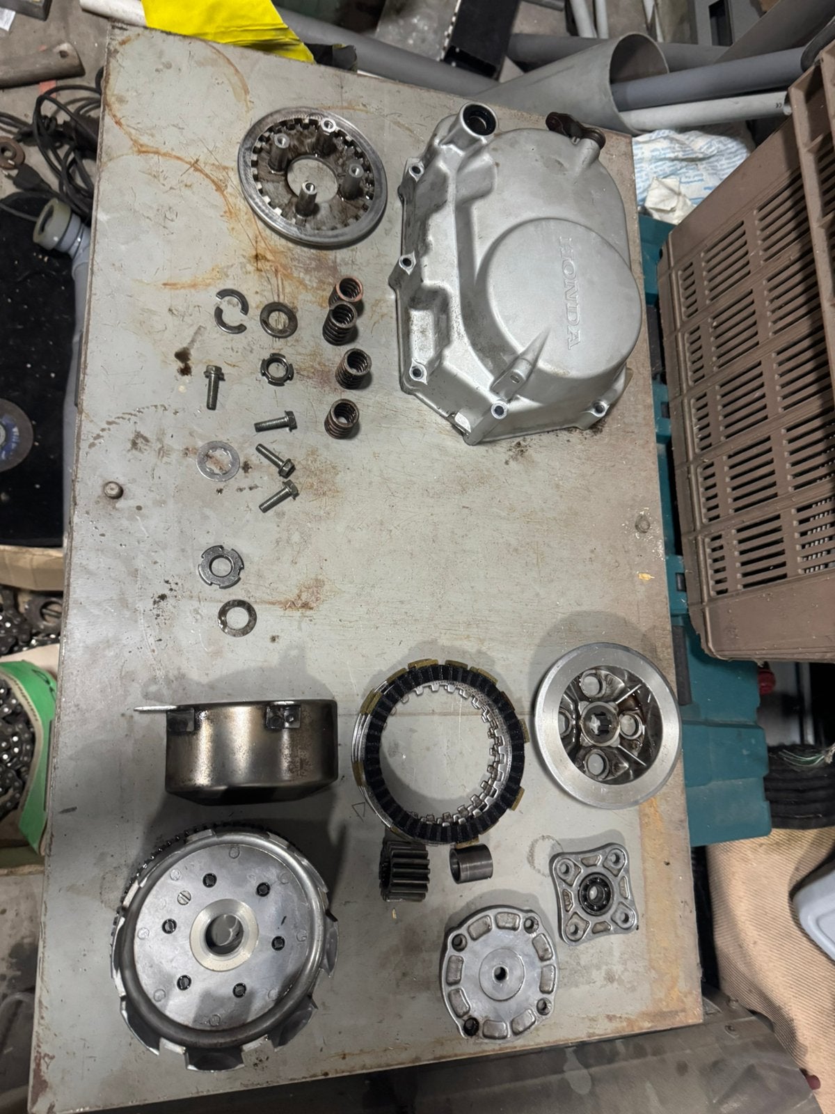 Koppeling honda cd90 ( op de bak), Ophalen of Verzenden, Gebruikt, Blok, Overige merken
