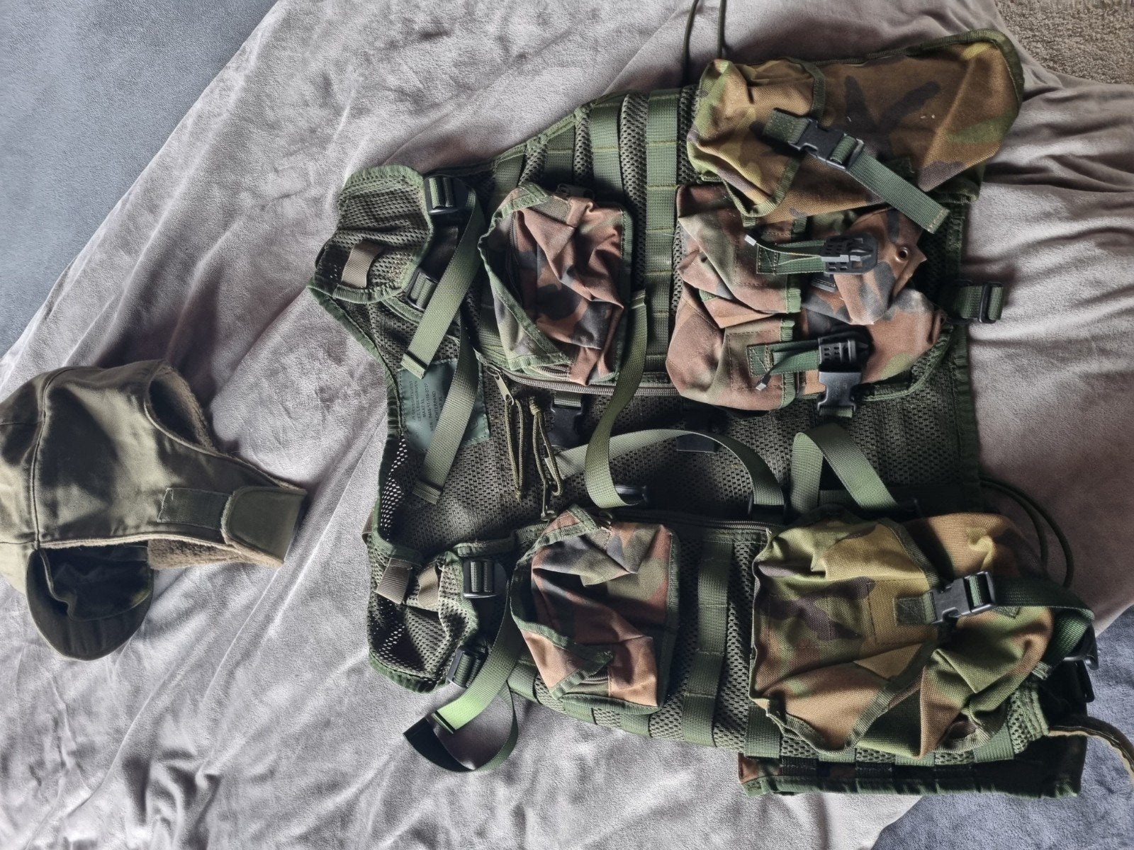 Battle leger vest met muts, Ophalen of Verzenden, Landmacht, Nederland, Kleding of Schoenen