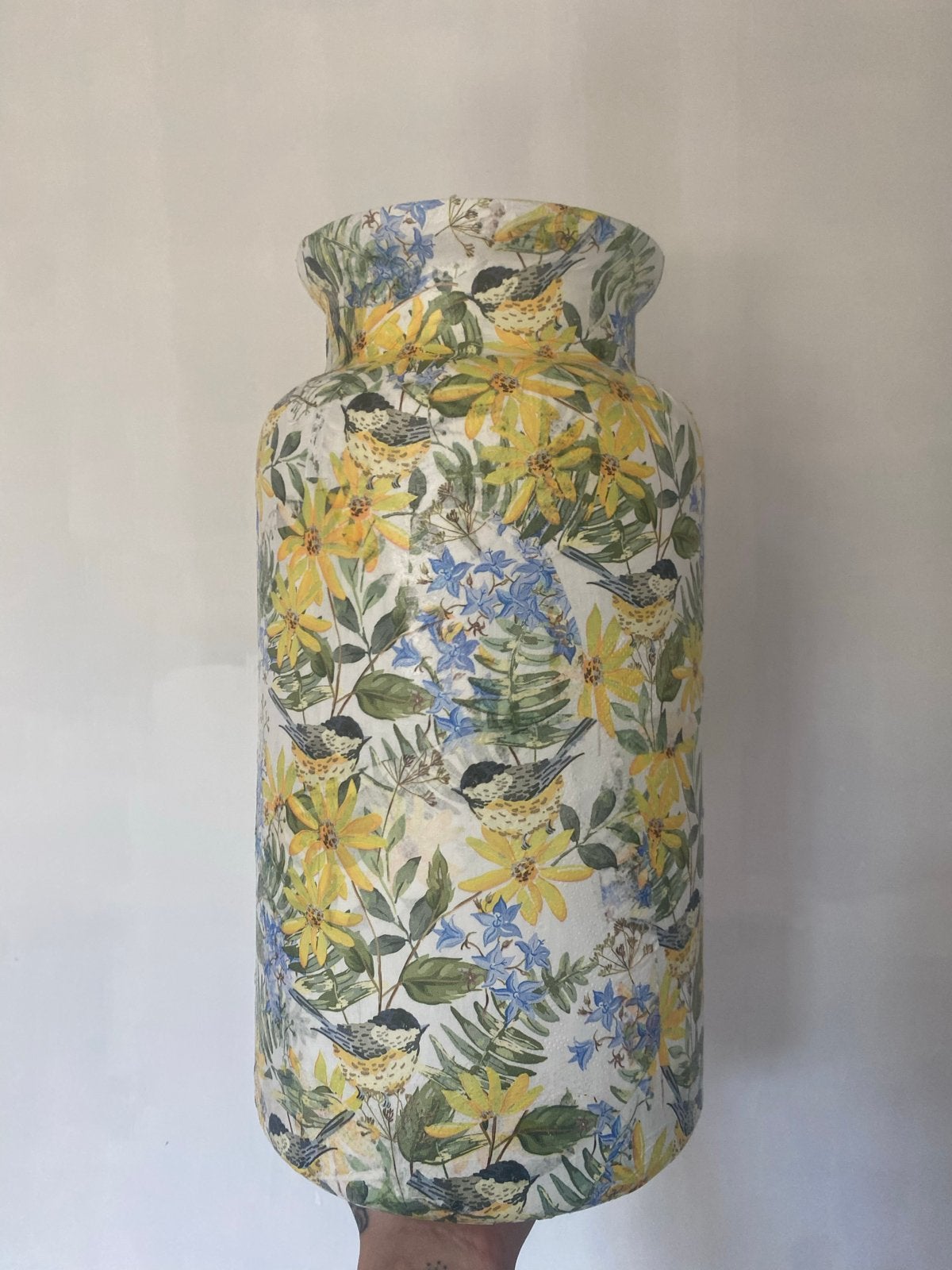 Decoratieve vaas met vogel- en bloemenprint, Antiek en Kunst, Antiek | Vazen, Ophalen of Verzenden
