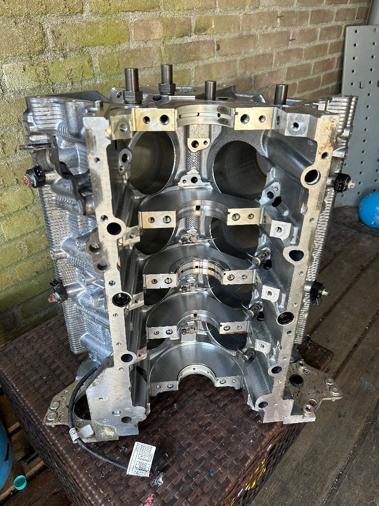 BMW m5 f90 cilinderblok motorblok BMW oem onderblok M5, Auto-onderdelen, Motor en Toebehoren, Ophalen, BMW