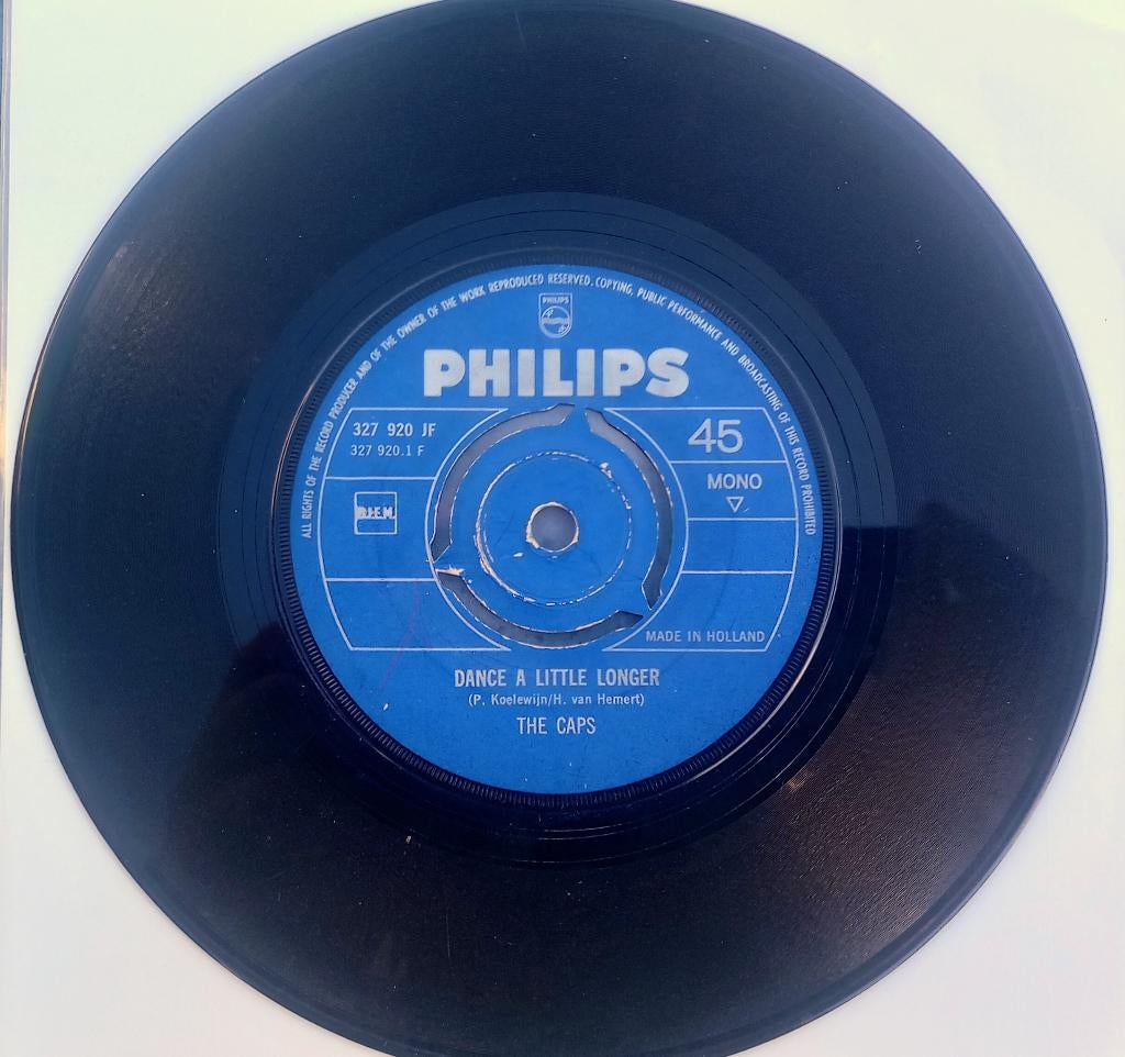 The Caps - Dance A Little Longer - All I Need, Gebruikt, 7 inch, Single, Ophalen of Verzenden