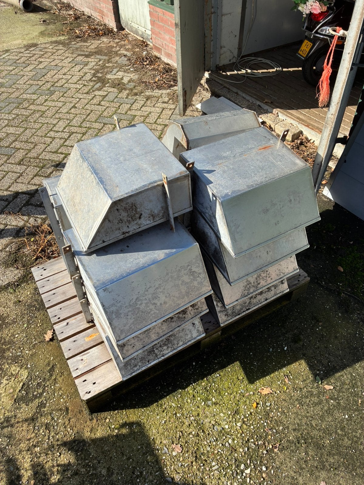 Rvs voerbakken