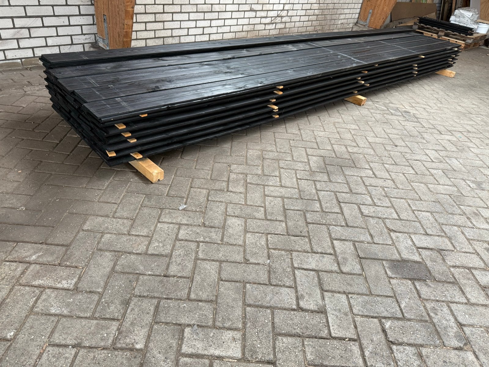 2 x Zwart gespoten vuren houten potdeksel planken - 72 stuks, Ophalen, 25 tot 50 mm, Nieuw, Plank