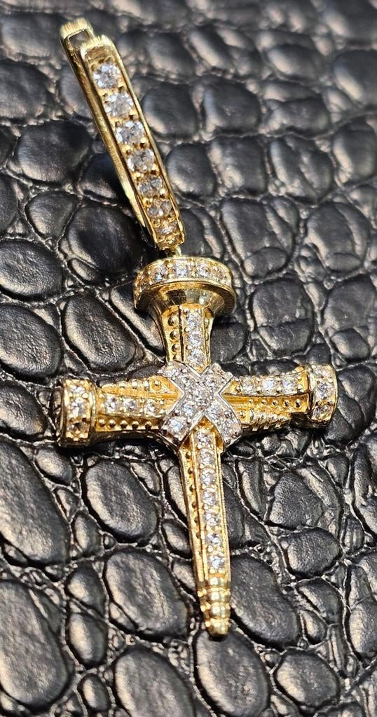 Prachtige 14karaat kruis oorbellen, Sieraden, Tassen en Uiterlijk, Oorbellen, Ophalen of Verzenden, Nieuw, Goud, Goud