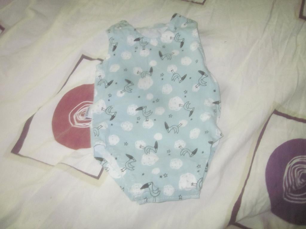 Nieuw blauw/wit prematuur rompertje vogeltjes Neomaatje 38, Nacht- of Onderkleding, Nieuw, Neomaatje, Ophalen of Verzenden