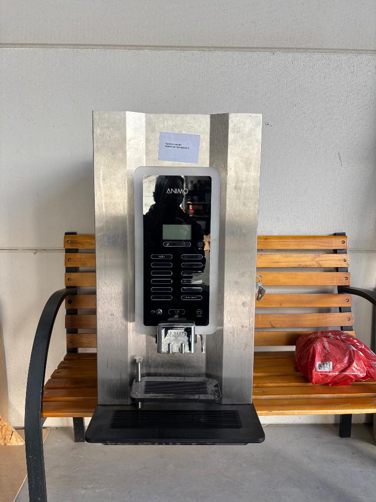 Koffie automaat, Ophalen, Gebruikt, 10 kopjes of meer, Koffiemachine