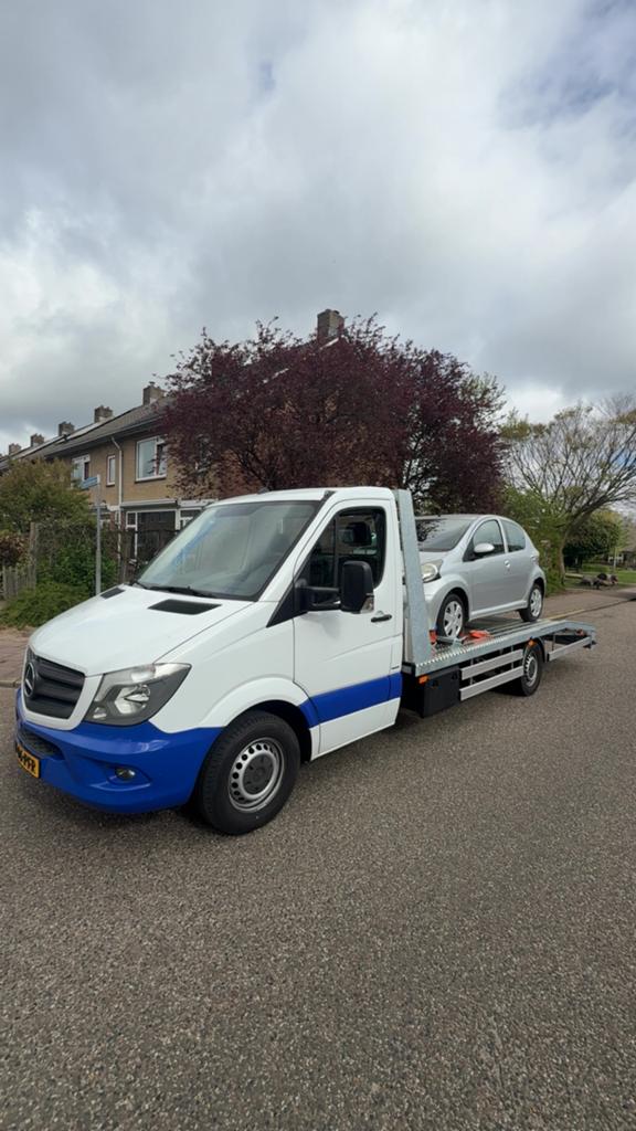 Oprijwagen Mercedes Sprinter TE HUUR verhuur auto ambulance, Met chauffeur, Verhuiswagen of Bestelauto