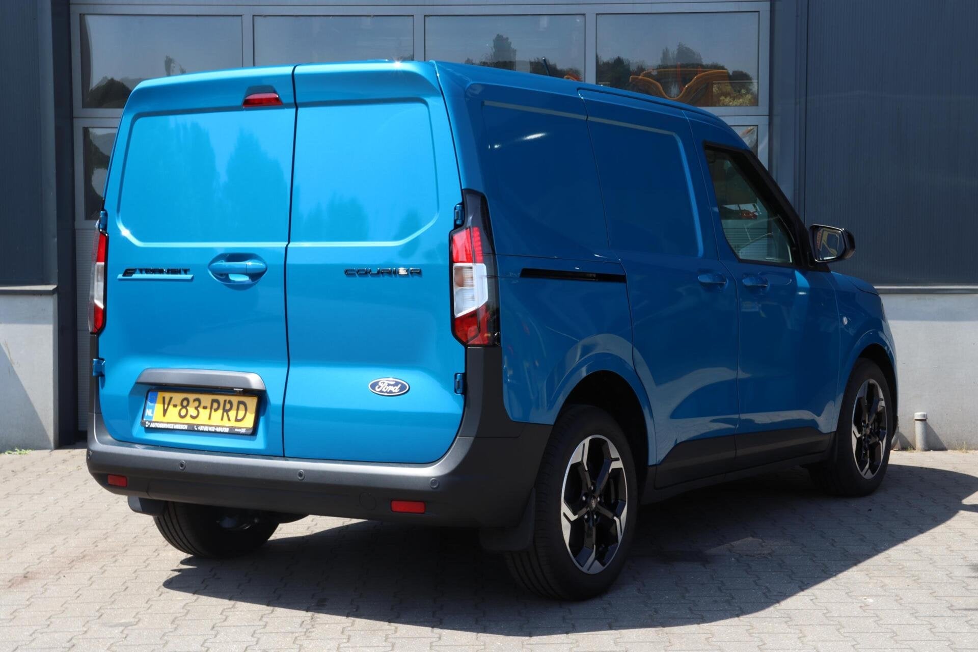 Ford E-Transit Cour. Limited 44 kWh l FULL OPTION l NAVI l C, Gebruikt, Automatische klimaatregeling, Blauw, 44 kWh