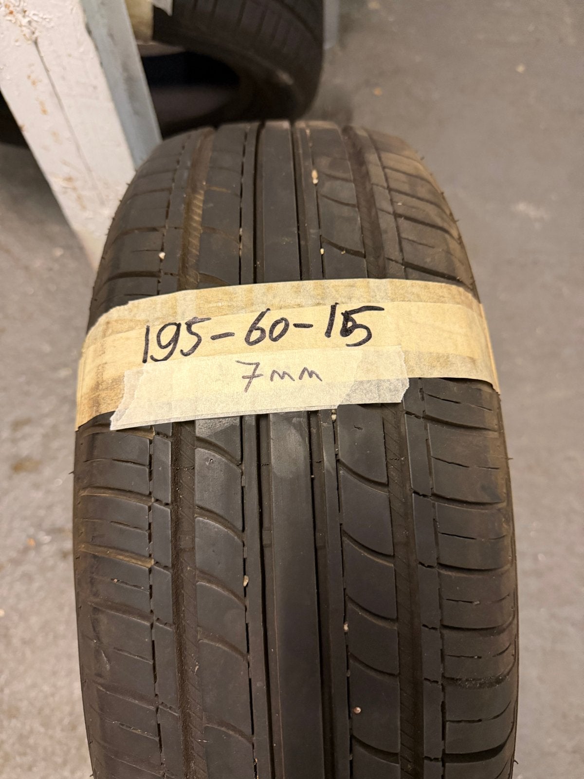 2x Rockstone band 195-60-15 met 7mm profiel, Auto-onderdelen, Banden en Velgen, Ophalen, Gebruikt, 15 inch, Band(en)