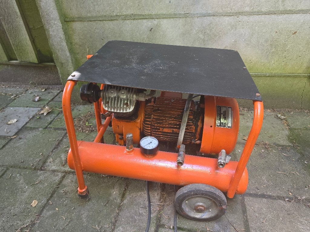 Te koop Alup Compressor 2x10L, Doe-het-zelf en Verbouw, Compressors, Ophalen, Gebruikt, 6 tot 10 bar, 200 tot 400 liter/min