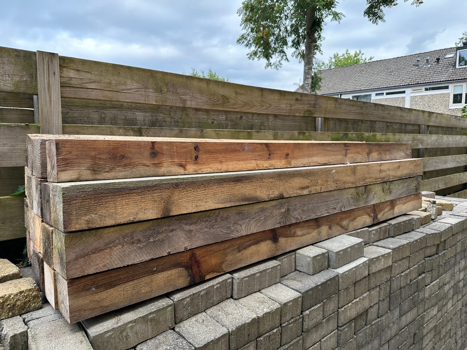 Partij van 18 houten balken 200x10x10 cm, Doe-het-zelf en Verbouw, Hout en Planken, Ophalen, Gebruikt, 200 tot 250 cm, 50 mm of meer