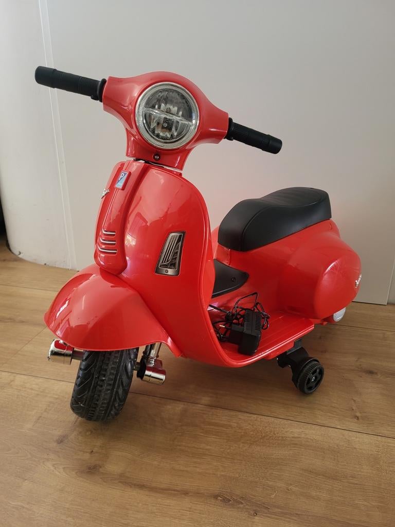 Piaggio Vespa miniscooter - Elektrische kinderscooter, Ophalen, Gebruikt
